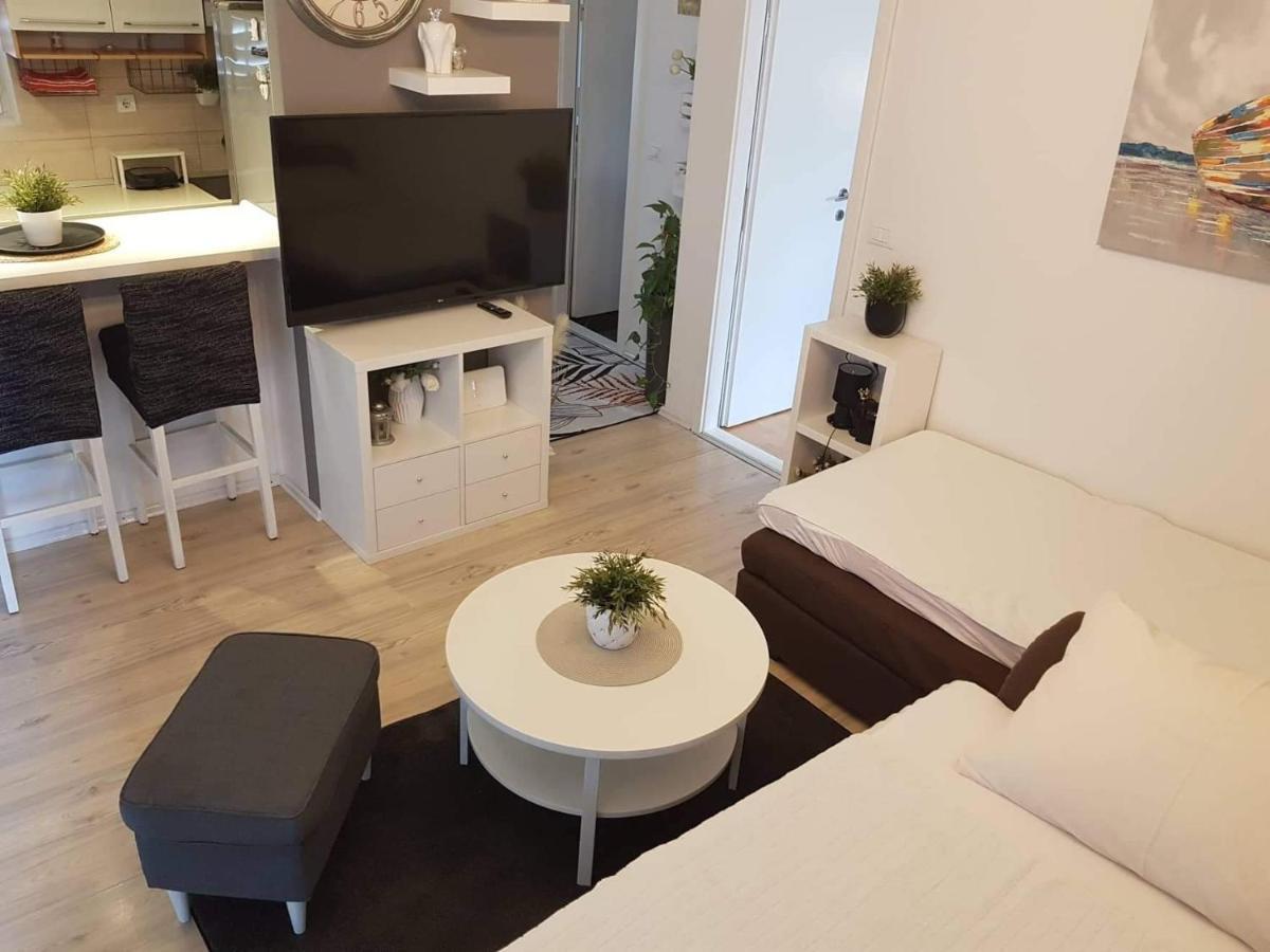Apartment Silvija Makarska Exterior photo